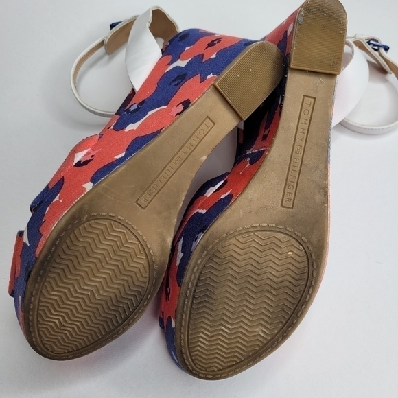 Tommy Hilfiger Floral Red, White & Blue Wedge Heels - Picture 14 of 14